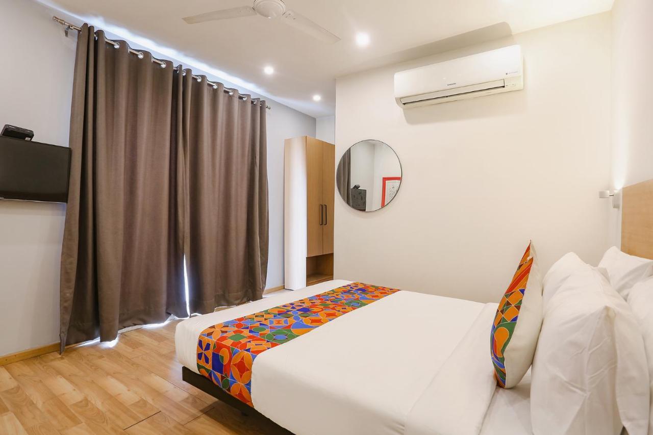Fabexpress D2 Paschim Vihar Hotel Делхи Екстериор снимка